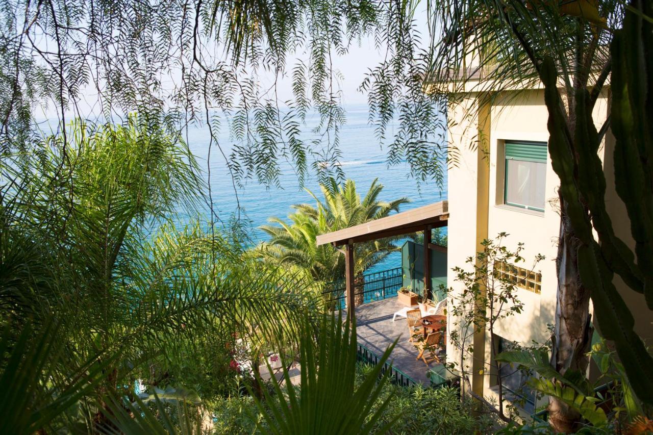 Villa Anita Apartments Capo d'Orlando Exterior photo